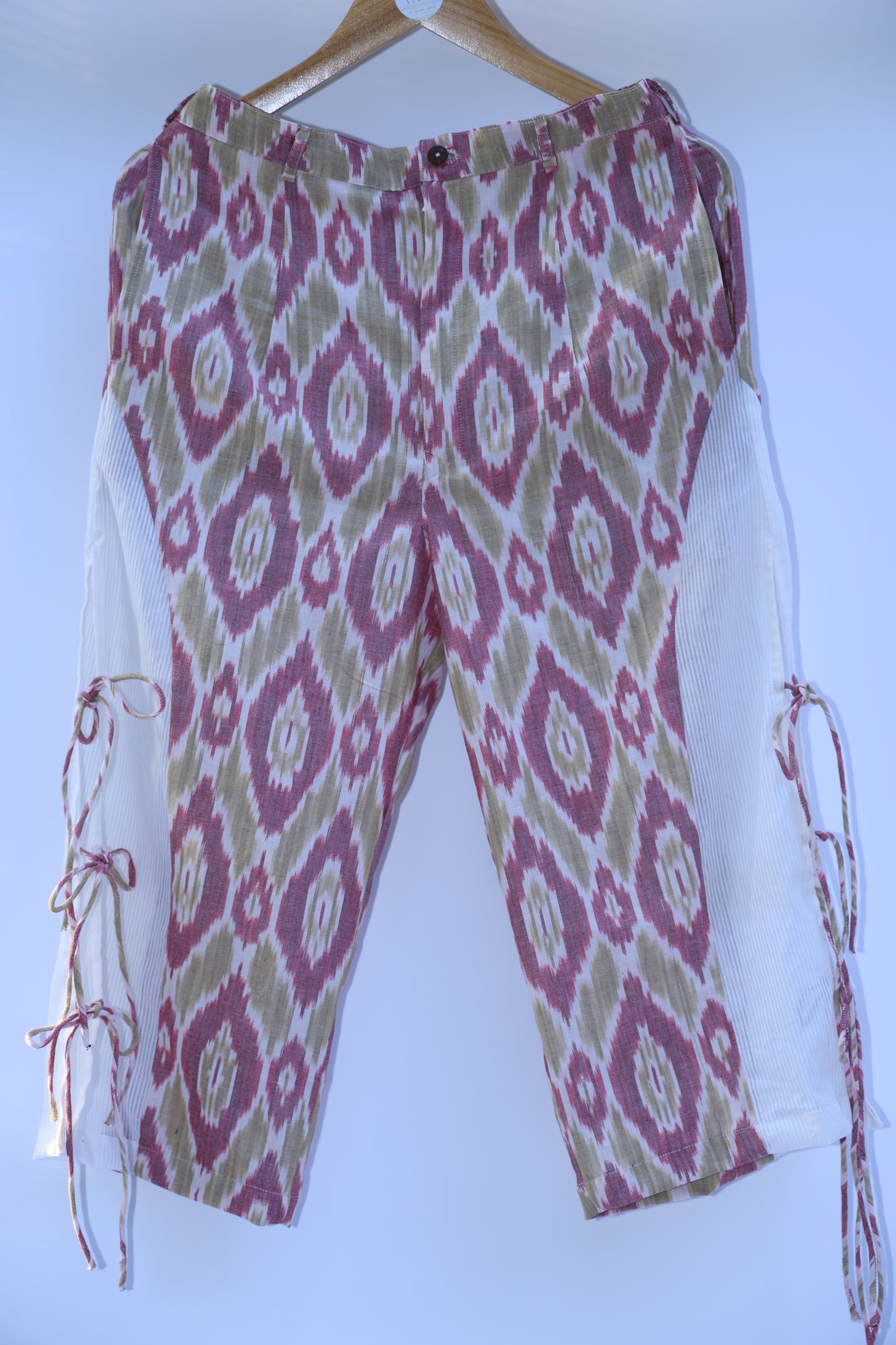 Ikat Capri