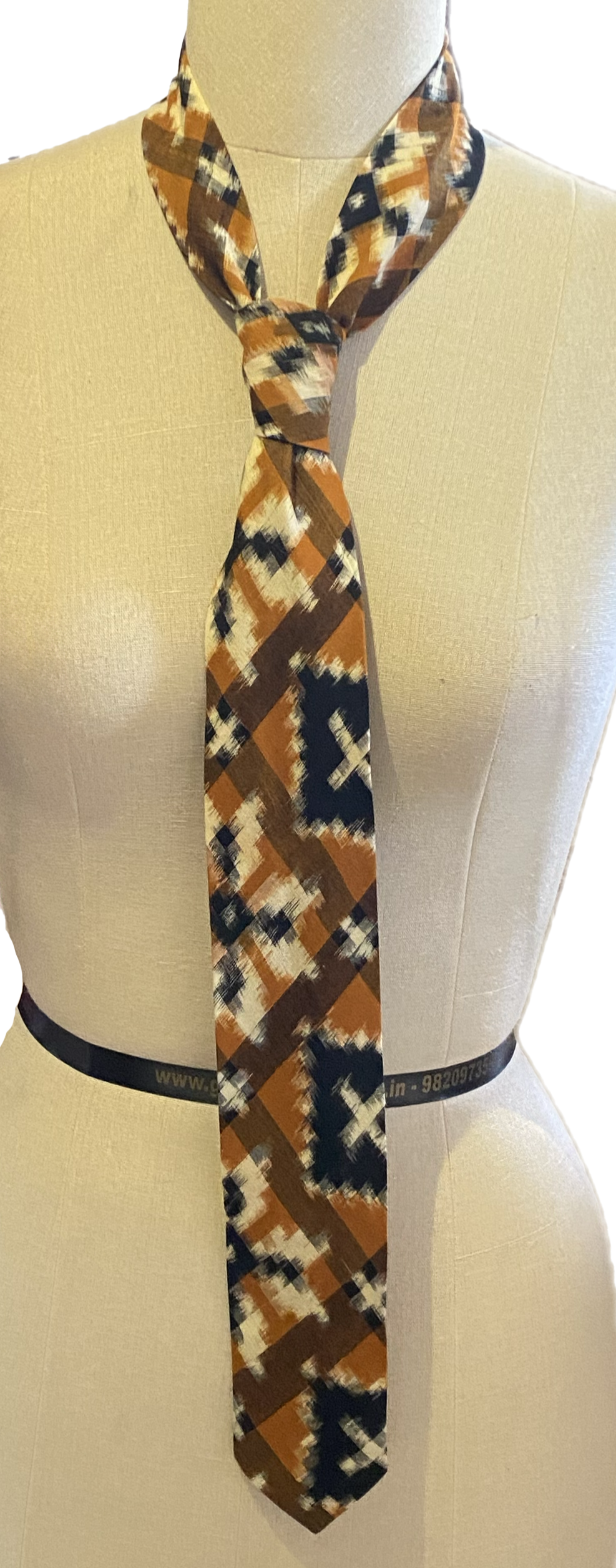 Ikat Tie