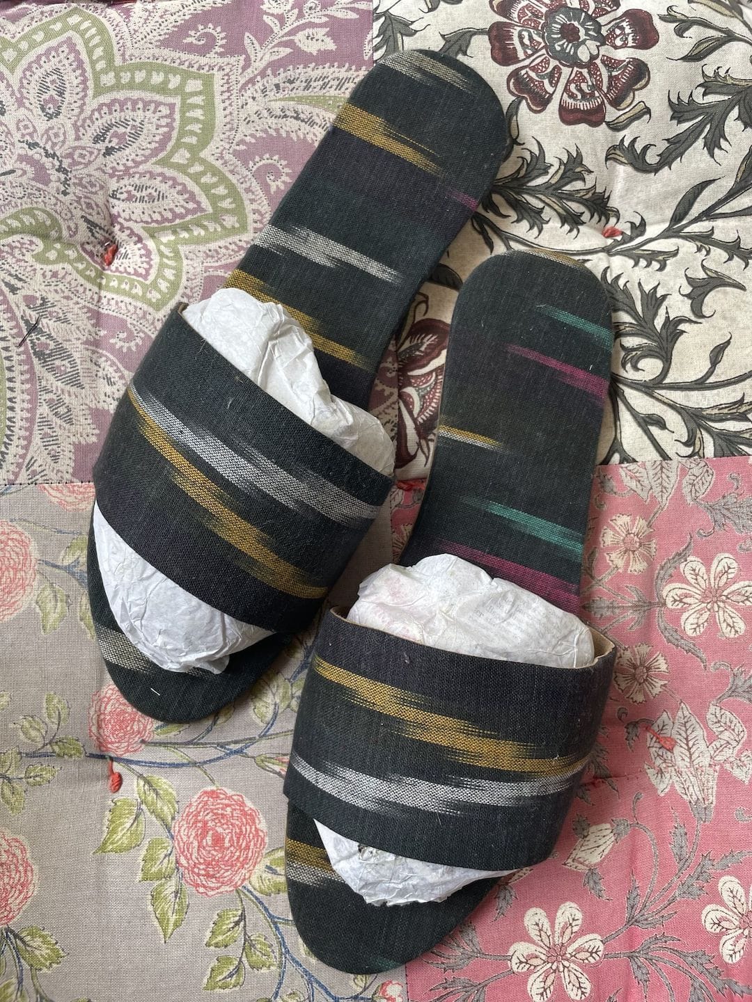 Slides - Ikat