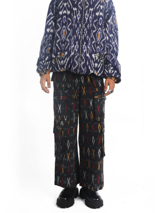 IKAT BLACK CARGO