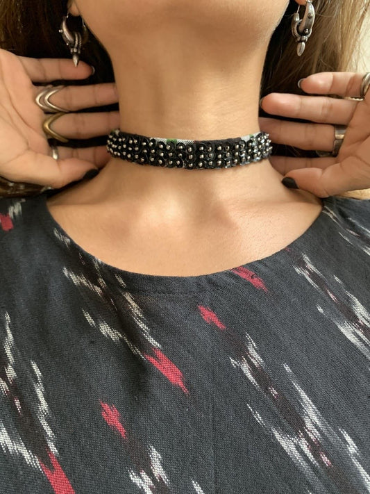Choker - Ikat